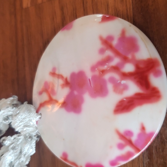 💙 10 for $20 - shell necklace - Picture 2 of 3